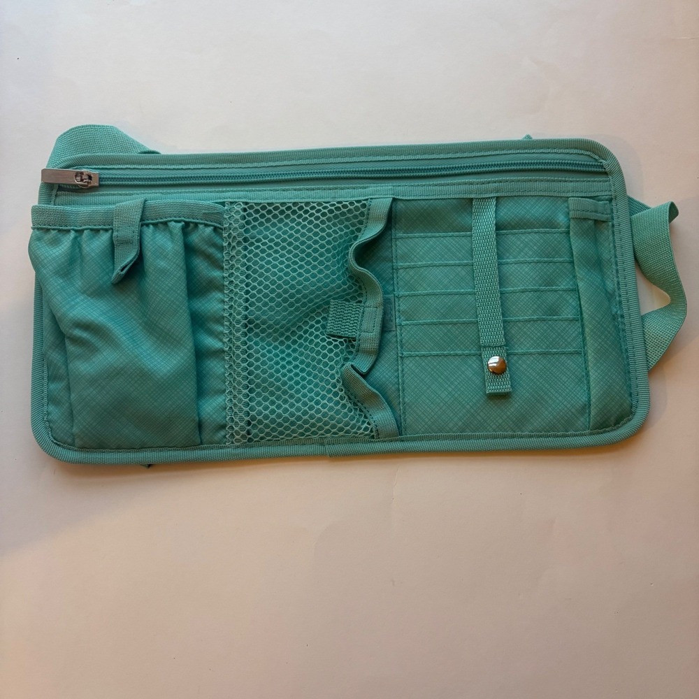 Thirty-One Gifts Made in the Shade Turquoise Fits On Car Sun Visor For Storage